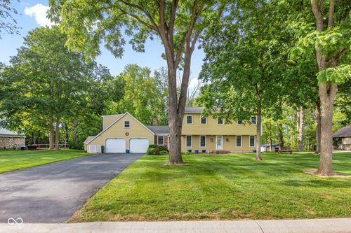 202 Duke Dr, Kokomo, IN, 46902-5227 | Card Image