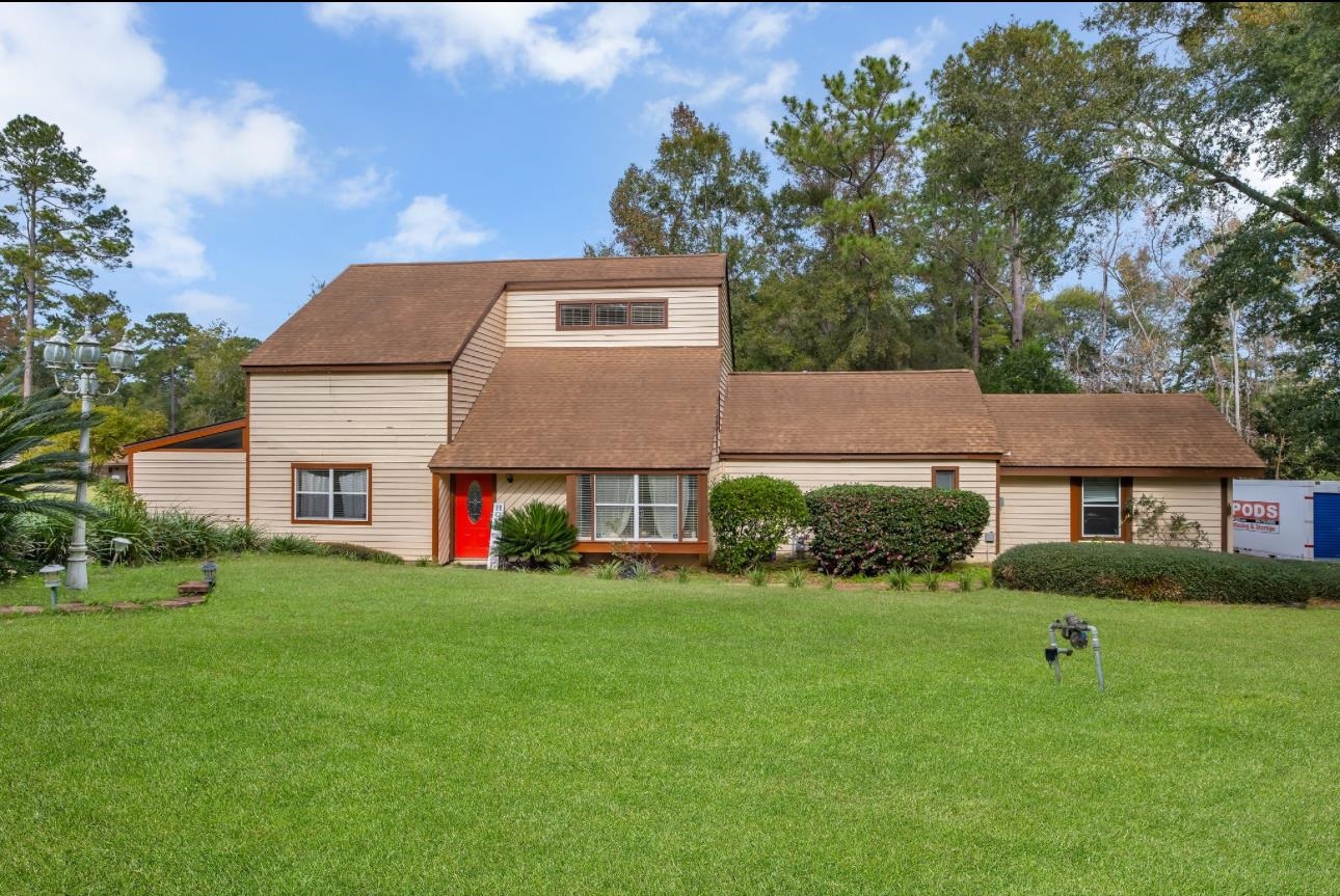 Roscrea Dr, Tallahassee, FL 32309
