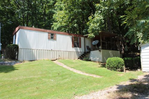 100 Robin Ln, Eddyville, KY, 42038-7680 | Card Image
