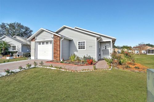 37401 Wedgewood Dr, ZEPHYRHILLS, FL, 33542-7950 | Card Image