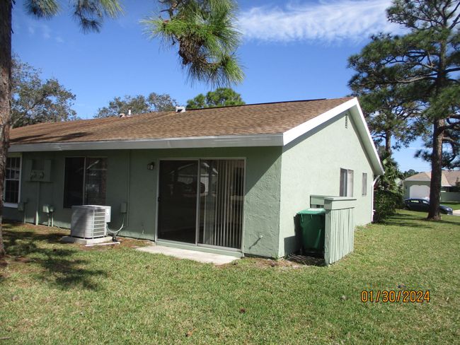 1720 Se Linpark Ct, Condo with 2 bedrooms, 1 bathrooms and null parking in Port St Lucie FL | Image 17