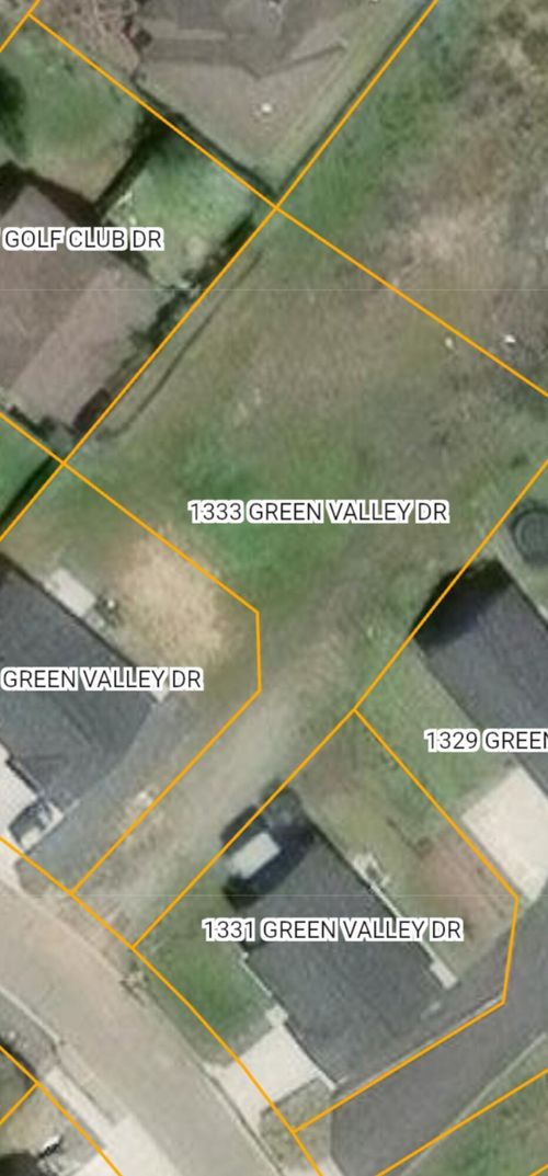 1333 Green Valley Dr, Cave Junction, OR, 97523-9071 | Card Image