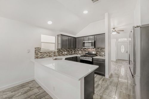 16828 Jaron Dr, Manor, TX, 78653-5264 | Card Image