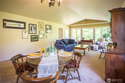 2016 Creekside Ln, Anacortes, WA, 98221-2462 | Card Image