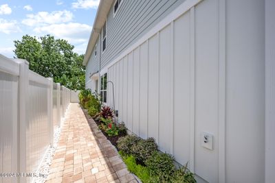 815 S 10 Th Avenue, Townhouse with 3 bedrooms, 3 bathrooms and null parking in Jacksonville Beach FL | Image 3