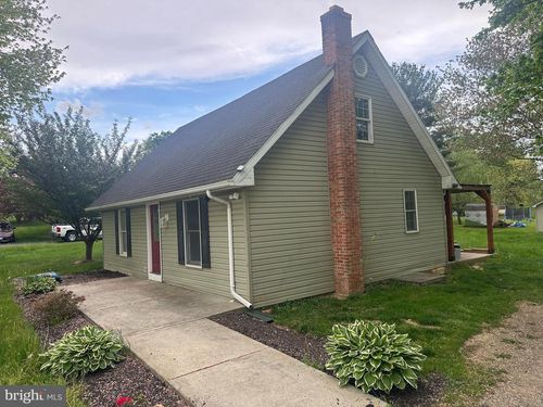 933 Buck Rd, QUARRYVILLE, PA, 17566-9767 | Card Image