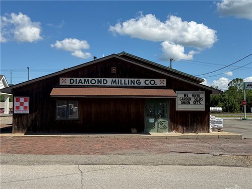 700 Beaver Ave, Ellwood City, PA, 16117 | Card Image