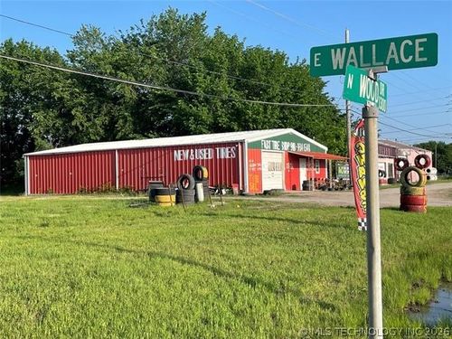 1307 N Wood Dr, Okmulgee, OK, 74447 | Card Image
