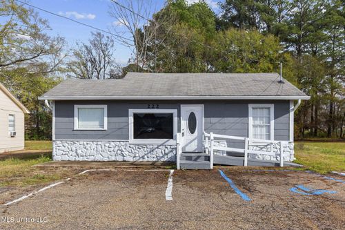 222 N Bierdeman Rd, Pearl, MS, 39208-4611 | Card Image