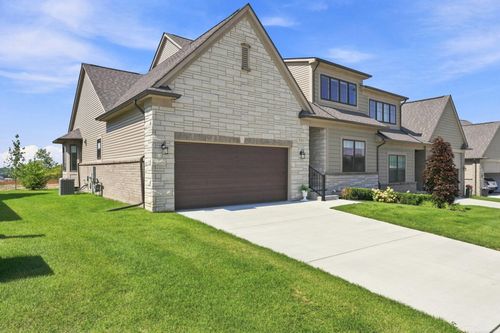 535 Cornerstone Drive, Oxford Charter Township, MI, 48371 | Card Image