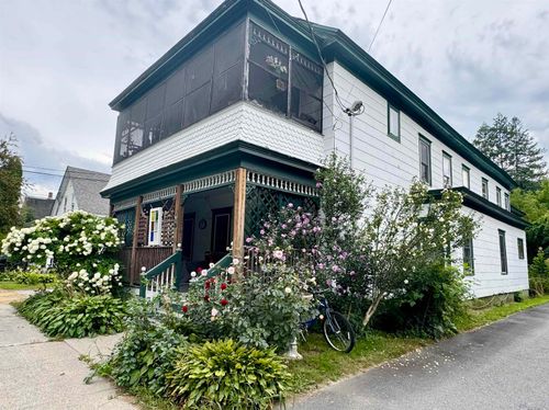 30 Green Street, Rockingham, VT, 05101 | Card Image