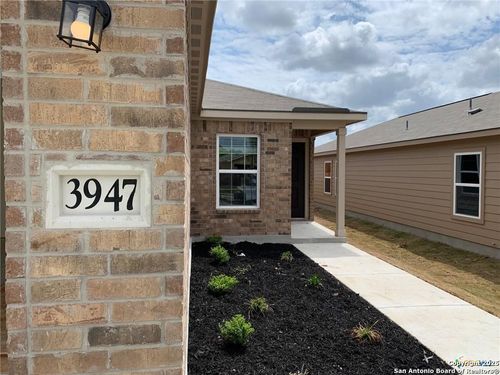3947 Turtle Trl, New Braunfels, TX, 78130 | Card Image