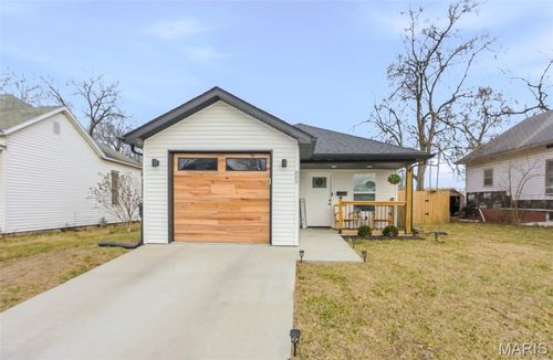 809 Concannon St, MOBERLY, MO, 65270-3315 | Card Image