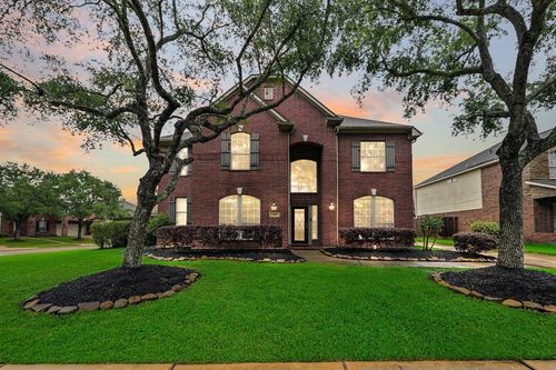 2513 Garnetfield Ln, Friendswood, TX, 77546-4667 | Card Image