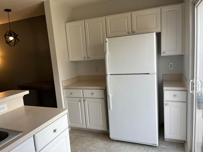 725 Lazelle Rd, Condo with 1 bedrooms, 2 bathrooms and null parking in Westerville OH | Image 14