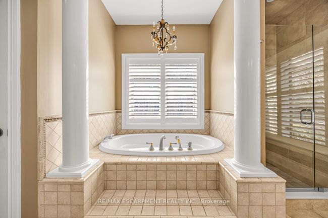 5029 Cedar Springs Crt, House other with 3 bedrooms, 3 bathrooms and 12 parking in Burlington ON | Image 31