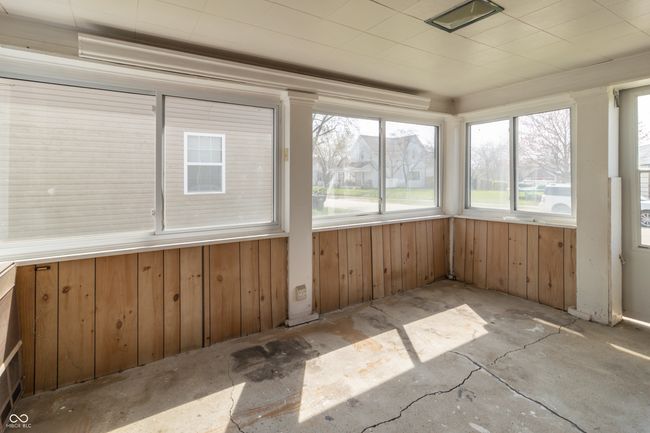 218 Illinois St, House other with 2 bedrooms, 1 bathrooms and null parking in Shirley IN | Image 4