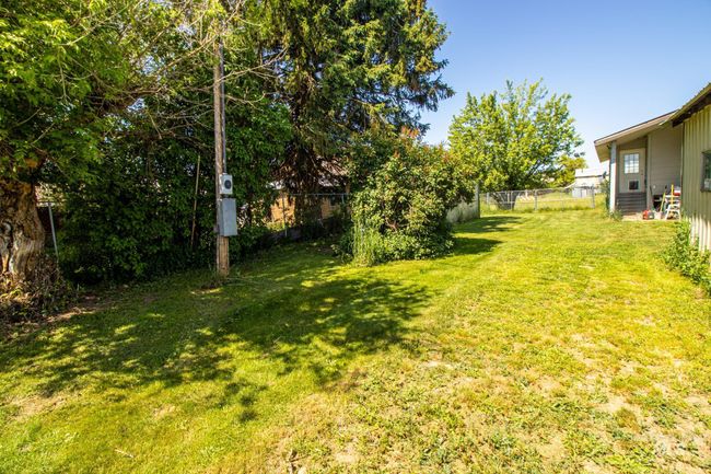 View of yard | Image 9