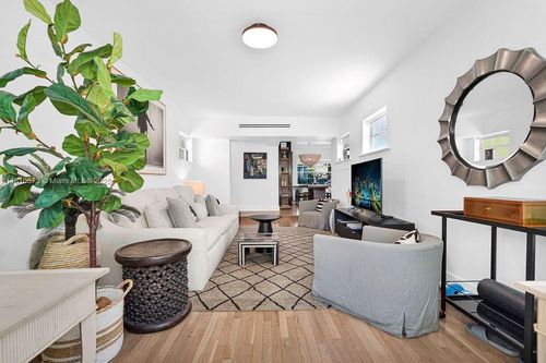 apt-105-915 8th St, Miami Beach, FL, 33139-6001 | Card Image