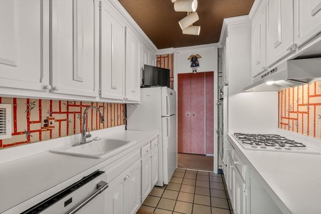 APT-18B - 85 E India Row, Condo with 2 bedrooms, 3 bathrooms and 1 parking in Boston MA | Image 11