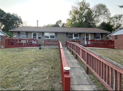 177 25th St Se, Massillon, OH, 44646-5018 | Card Image