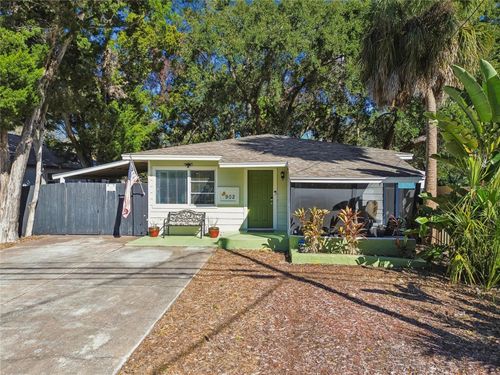 902 Beltrees St, DUNEDIN, FL, 34698-7843 | Card Image