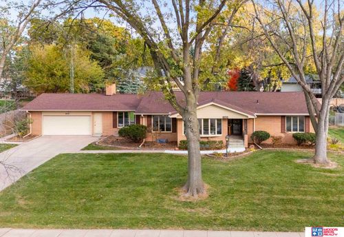 8010 Talbot Trl, Lincoln, NE, 68506-1859 | Card Image