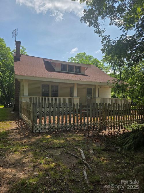 330 Plank Rd, Wadesboro, NC, 28170-6371 | Card Image