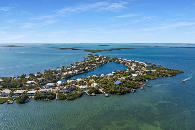 Buccaneer Point Views to Mutiny Bay | Image 38