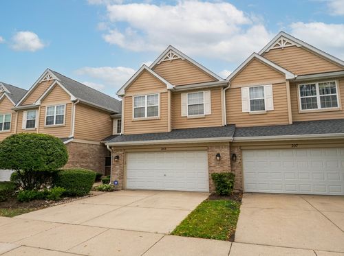 205 Westminster Dr, Bloomingdale, IL, 60108-1054 | Card Image