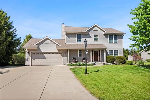 413 Pleasant Street, Eagle, WI, 53119 | Card Image
