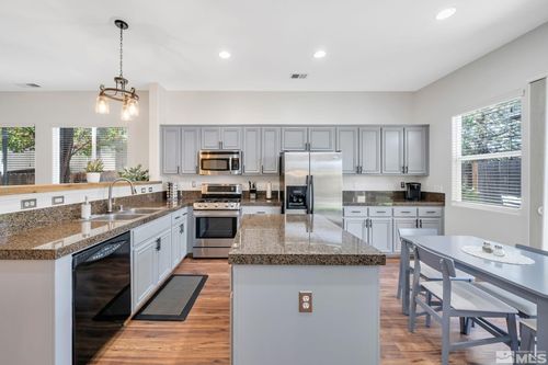 10577 Eagle Falls Way, Reno, NV, 89521-4166 | Card Image
