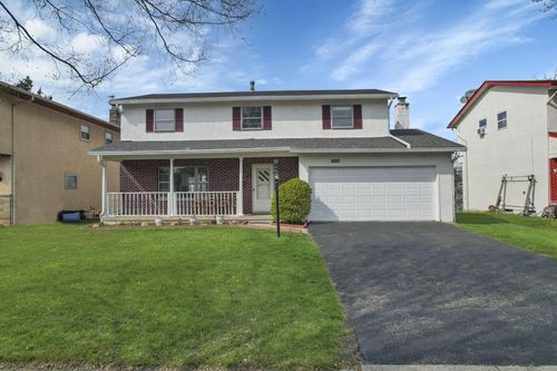 1680 Pin Oak Dr, Columbus, OH, 43229-5230 | Card Image