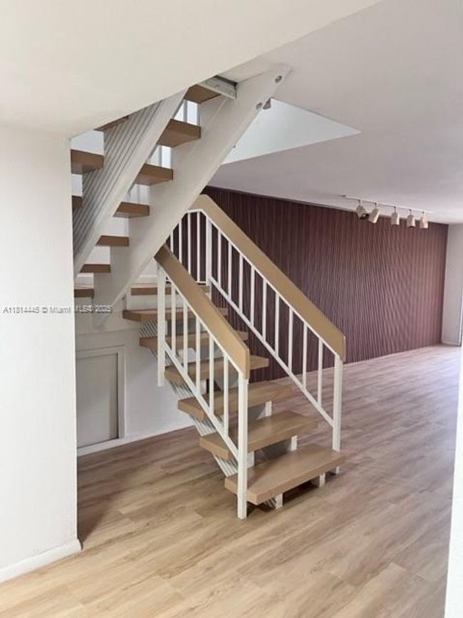 APT-511 - 958 Mockingbird Ln, Condo with 3 bedrooms, 3 bathrooms and null parking in Plantation FL | Image 11