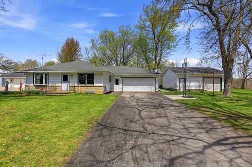 3288 Oakridge Road, Clayton, WI, 54956 | Card Image