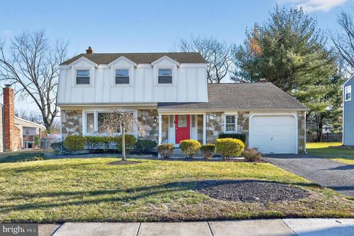 7 Lisa Ln, CHERRY HILL, NJ, 08003-1717 | Card Image