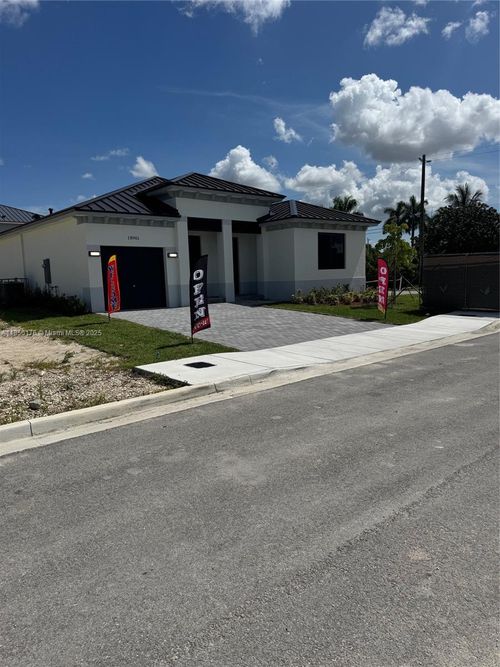 18901 Sw 316th Ter, Homestead, FL, 33030 | Card Image