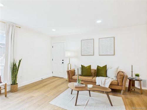 15-g-7205 S Gaylord St, Centennial, CO, 80122-1697 | Card Image