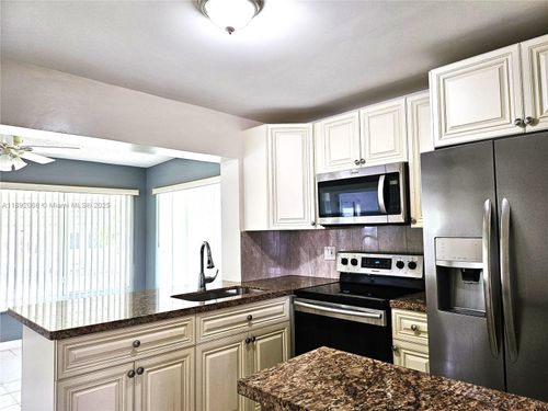 1040 Nw 73rd Ter, Margate, FL, 33063-3320 | Card Image