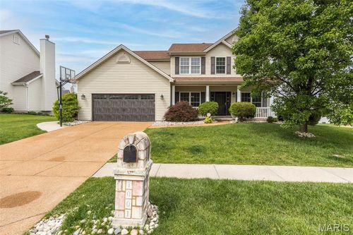 1001 Summersweet Dr, Saint Peters, MO, 63376-7614 | Card Image