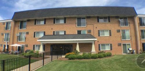 102-580 Lawrence Ave, Roselle, IL, 60172-1553 | Card Image