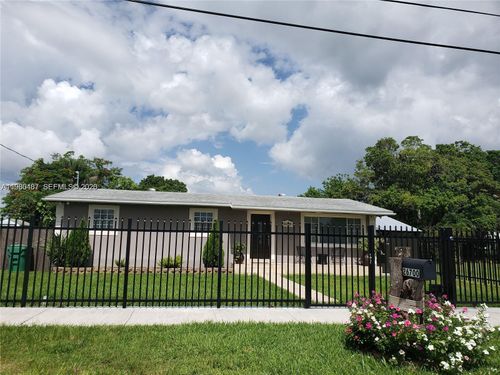 26700 Sw 138th Ave, Homestead, FL, 33032-7630 | Card Image