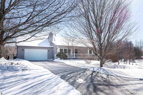 6705 Windwood Dr, Lake Ann, MI, 49650-9564 | Card Image