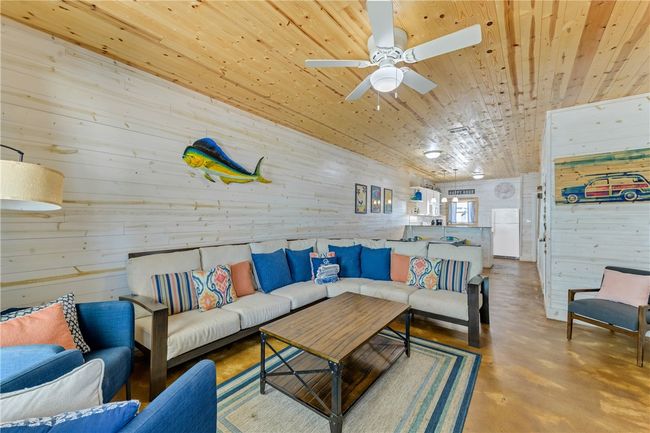 602 - 2120 S 11 Th St, Townhouse with 3 bedrooms, 3 bathrooms and null parking in Port Aransas TX | Image 5