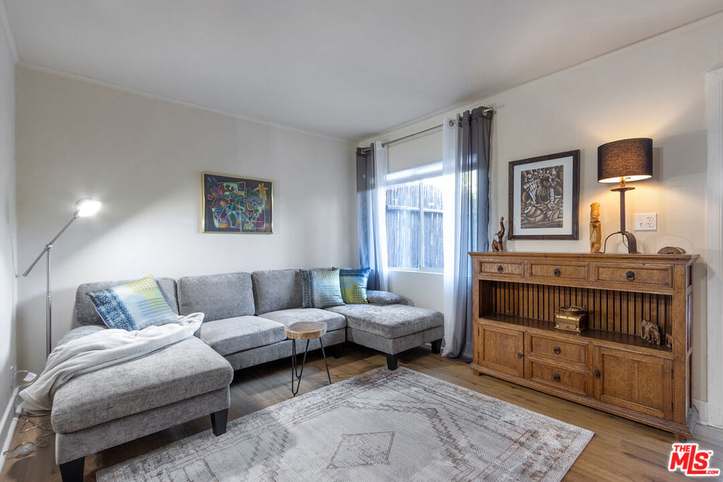 Residential Lease in Los Angeles 4