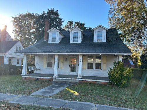 213 Dobbs St, Hertford, NC, 27944-1124 | Card Image