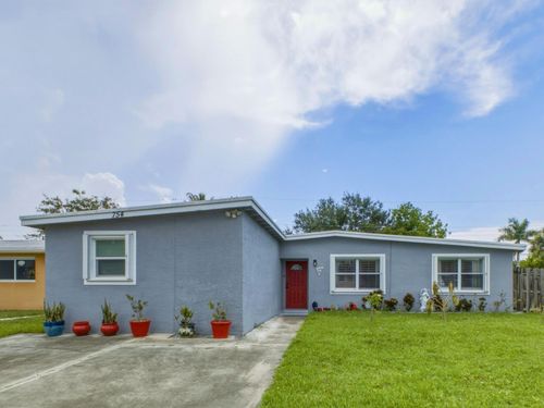 754 Hibiscus Dr, Royal Palm Beach, FL, 33411-7624 | Card Image