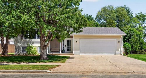 1414 Franklin Street, LITTLE CHUTE, WI, 54140 | Card Image