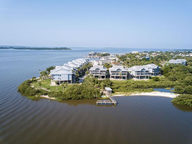 8D - 11 Old Mill Rd, Condo with 2 bedrooms, 2 bathrooms and null parking in Cedar Key FL | Image 19