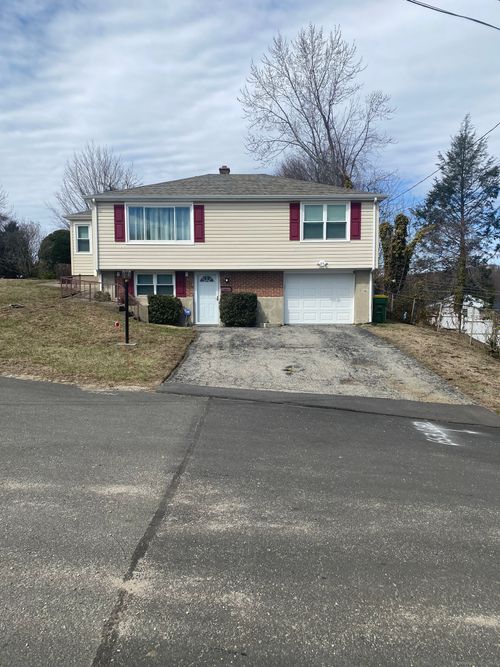 20 Nina Ct, Waterbury, CT, 06704-2306 | Card Image